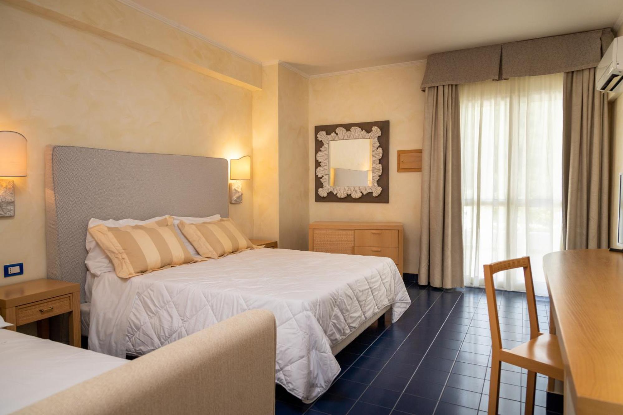 Ah Premium Baia Dei Faraglioni Hotel Mattinata Luaran gambar